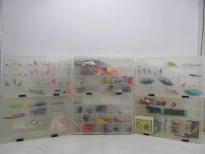 lot 282 image: 6 Tackle Boxes FULL of Fishing Lures