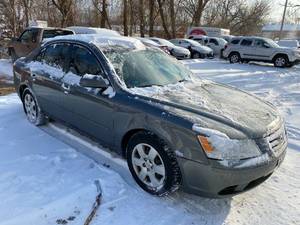 lot 3 image: 2009 Hyundai Elantra