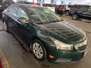 lot 13 image: 2014 Chevrolet Cruze LS