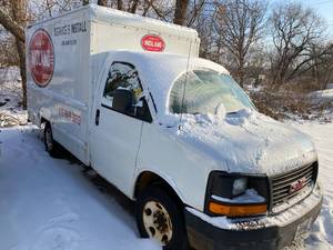 lot 2 image: 2003 GMC Savanna 3500 Cargo Van