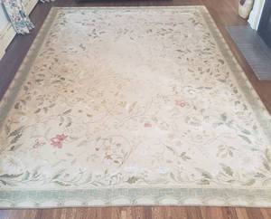 lot 31 image: Asmara Pavilion Needlepoint Area Rug, 117 x 125