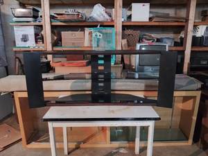 Hitachi TV Stand