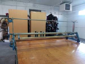 lot 1002 image: Industrial Fabric Spreading Machine Exchange Model ES 2023-72 (Value Used  $1800)  NO Reserve