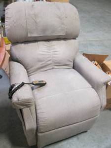lot 114 image: Golden Reclining Chair With Remote ...