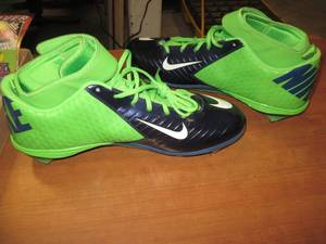lot 117 image: New Nike Cleats (Size 15)...