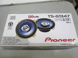 lot 128 image: New 5-14 2 Way Pioneer Speakers (...