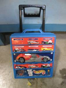 lot 153 image: Mattel Hot Wheels Car Carry Case E...