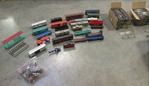 lot 162 image: Huge Assortment of Model Trains With 2 Box...