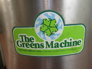 lot 9 image: Greens Machine Vegetable  SpinnerDryer 21X31