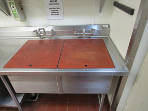 lot 10 image: SS Sink Table wCabinet 30X90X36