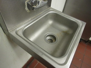 lot 37 image: SS Sink 15X17