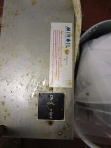 lot 62 image: Fry Oil Filter Pot