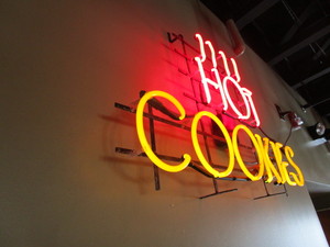 lot 80 image: Hot Cookies Neon Sign 35X22