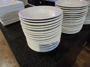 lot 127 image: (51) 9 Stoneware Bowls