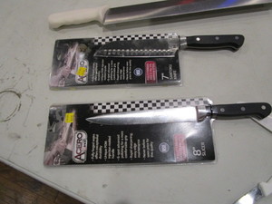 lot 146 image: Lot of Knives