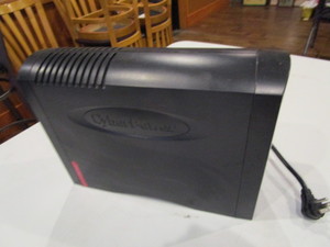 lot 197 image: Cyber Power Battery Backup