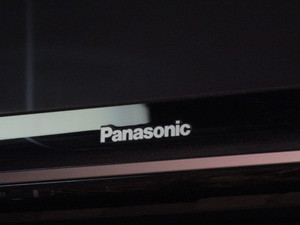 lot 203 image: Panasonic 42 TV