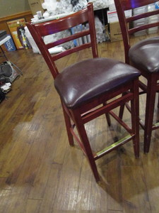 lot 211 image: (4) Barstools