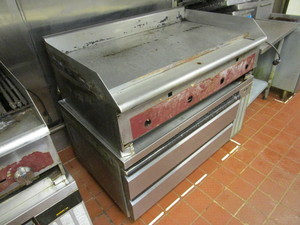 lot 4 image: Gas Griddle wSilver King Refrigerated Base 31X50X44