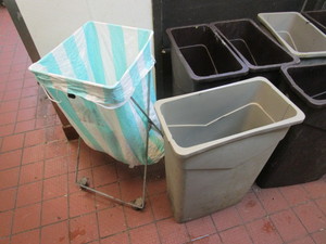 lot 15 image: Lot of Garbage Cans