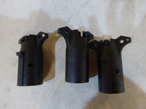 lot 16 image: 3 Adapters 7 Pin to 4 Pin