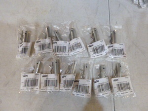 lot 20 image: 12 Valley Hitch Pin Kits
