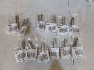 lot 21 image: 12 Valley Hitch Pin Kits