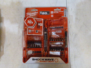 lot 62 image: Milwaukee 25 Piece Impact Driver Bit Set