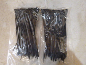 lot 71 image: 2 Packs of Zip Ties (Cable Ties)