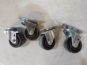 lot 95 image: Set of 4 Casters