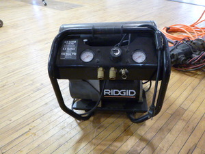 lot 2 image: Ridgid Portable Air Compressor