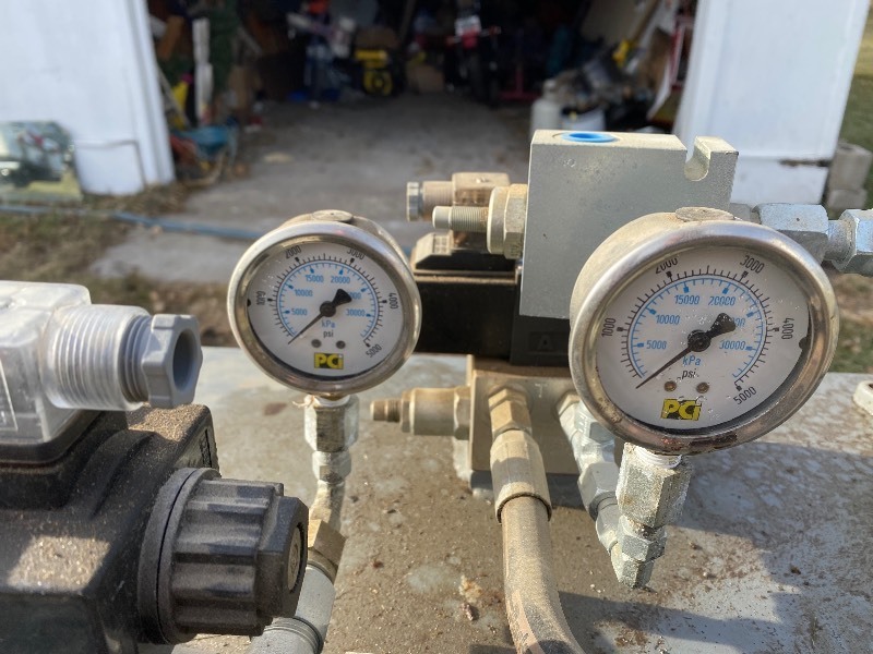 lot 1 image: Custom Hydraulic Power Unit