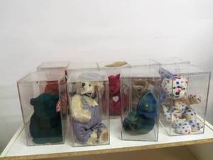 Assorted Beanie Babies...