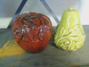 2 Pieces of Decorative Fruit...
