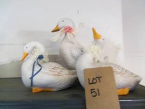 3 white Geese Home Dcor...