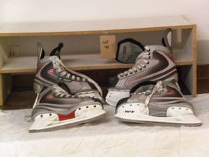 2 Pair Ice Skates Size 4...