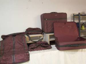 5 Piece American Tourist Luggage Se...