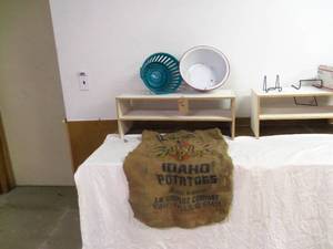 2 Basket 1 metal  1 plastic & Burl...