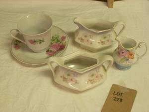 Flowered Creamer, Sugar and teacup...