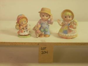 Ardelco Figurines x3...