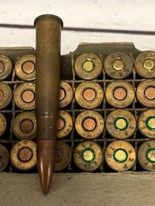 lot 37 image: 32 Rounds .303 Ammo from 1944 (RARE)