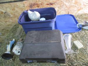 lot 25 image: Typewriter Needs Cleaning and oth...