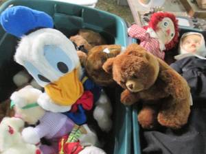 lot 78 image: Totes of Vintage Toys, Stuffed Anim...