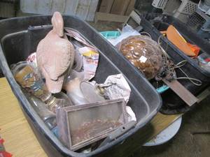 lot 94 image: Totes Full of Vintage Home Decor, Jewelry, and Other Misc. Items