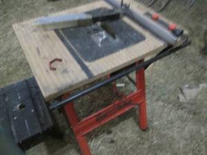 lot 133 image: Saw Table...