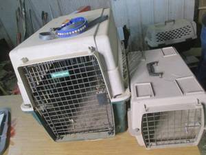 lot 152 image: (2) Pet Carriers...