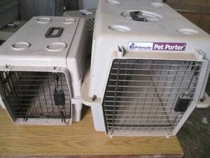 lot 155 image: (2) Pet Carriers...