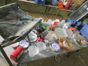 lot 227 image: Huge Lot of Glassware and Home Dc...