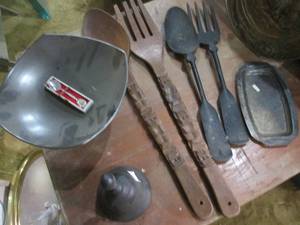 lot 228 image: Huge Lot of Glassware and Home Dc...