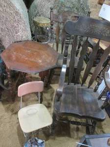 lot 252 image: Rocking Chairs, Table, and Childs ...